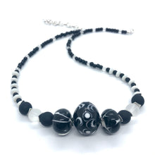 Load image into Gallery viewer, Black and White Lampwork Glass Bead Necklace
