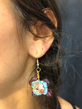Load image into Gallery viewer, Floral tin with pink glass bead earrings
