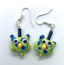 Load image into Gallery viewer, Green Polka Dot Owls-Lampwork Glass Bead Earrings
