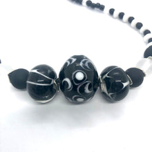 Load image into Gallery viewer, Black and White Lampwork Glass Bead Necklace
